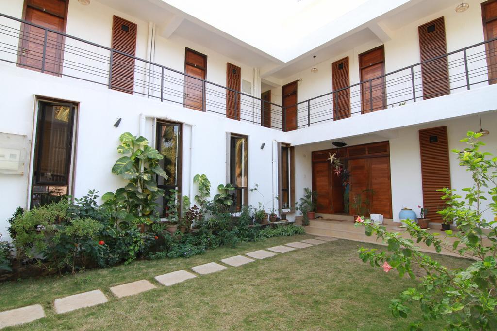 Casa Cubo By The Beach Bed & Breakfast Calangute Exterior photo